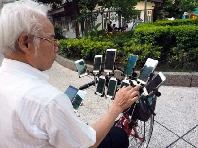 Deda je strastveni igrač Pokemon GO 2 38828206 10160585859750328 2812018769201725440 o 696x522 1 Sajber Sfera IT News, Tech, Gaming, Reviews