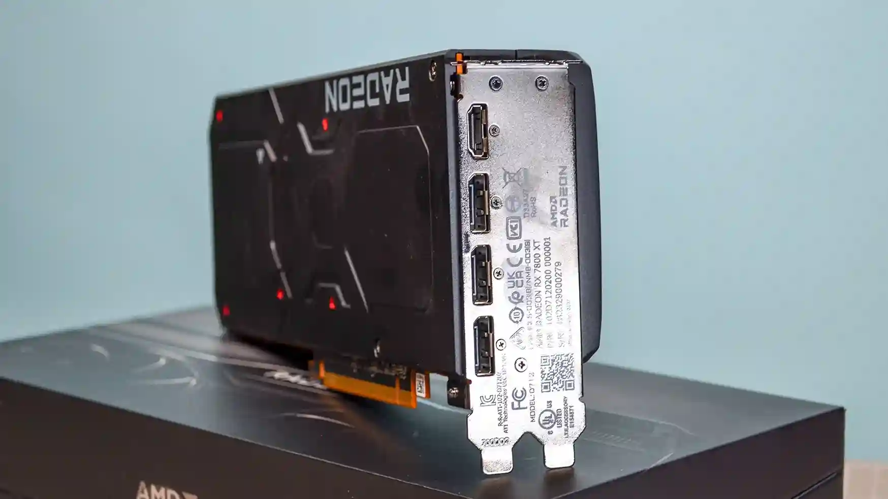 Najbolje grafičke kartice u 2025. 5 AMD Radeon RX 7800 XT
