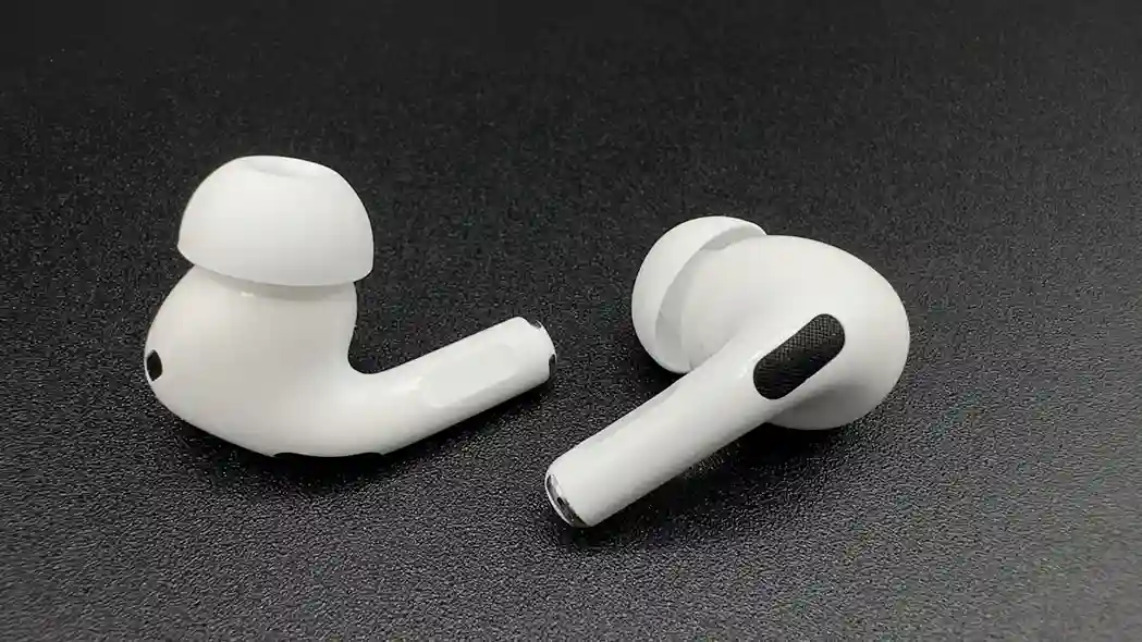 AirPods dobijaju Live Translate ove godine 1 AirPods dobijaju Live Translate ove godine, novi update bi doneo ovu funkciju u nekom trenutku